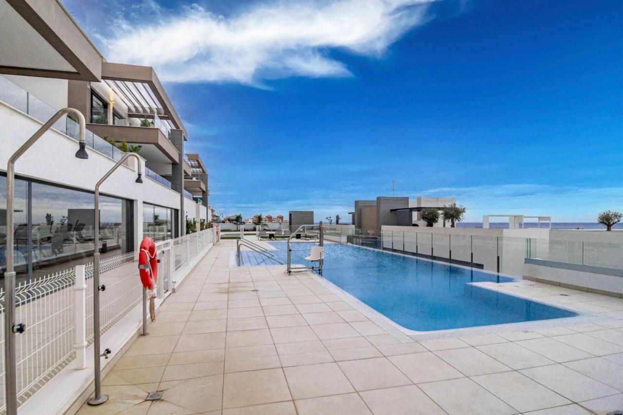 Sb4Bb - Apotel Las Mesas By Roomservices เอสเตโปนา ภายนอก รูปภาพ