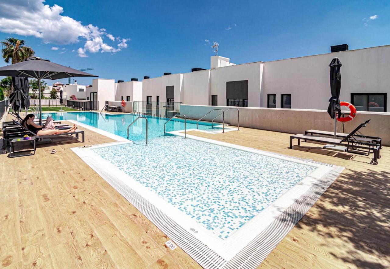 Sb4Bb - Apotel Las Mesas By Roomservices เอสเตโปนา ภายนอก รูปภาพ